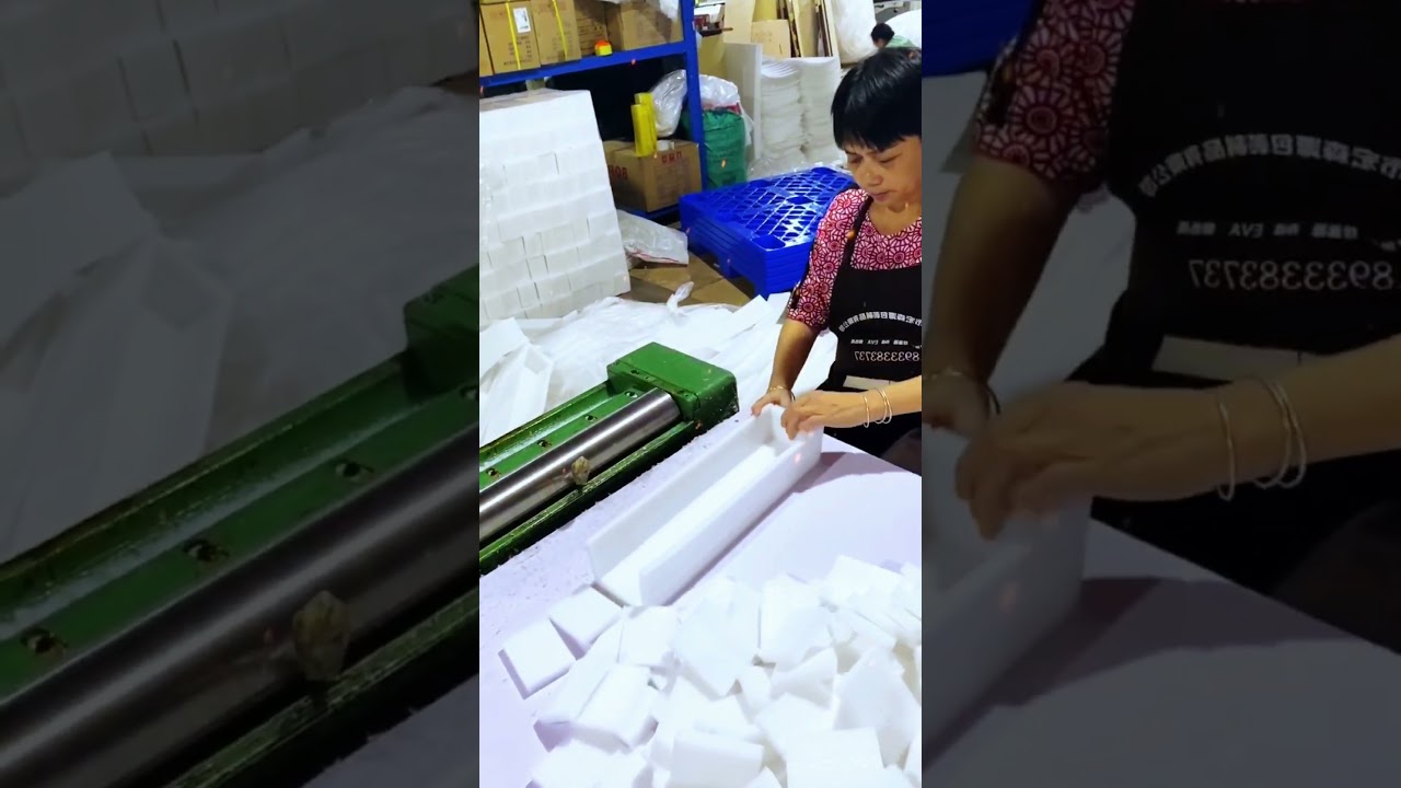 # Hot melt adhesive machine # Gluing machine # Gluing machine # EPE equipment # Dongguan Maolong