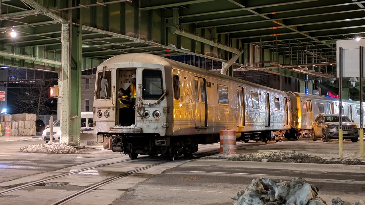 NYC Subway: R46 Scrap Cars 6030-6033 & 5618-5621 Leaving New York City