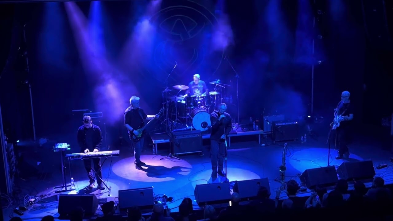 SAD LOVERS & GIANTS GAGARIN 205 ATHENS 2025 9