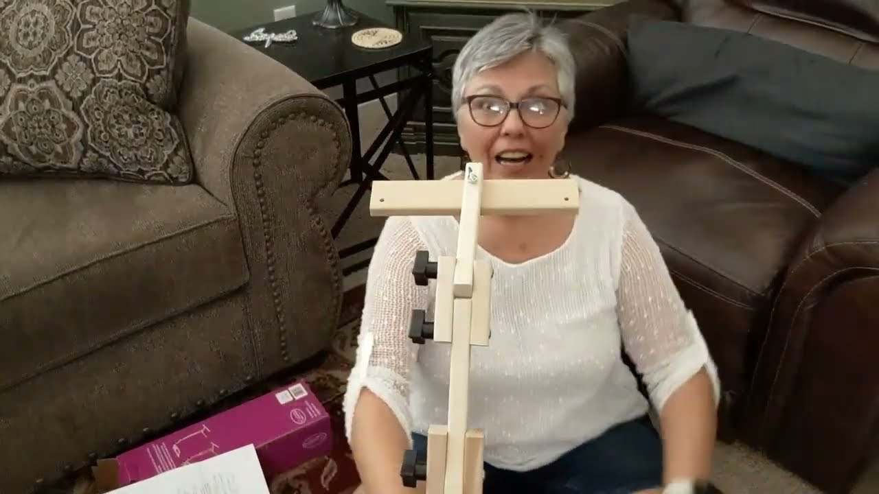 Flosstube #7  The Unboxing :  Universal Craft Stand by Edmonds