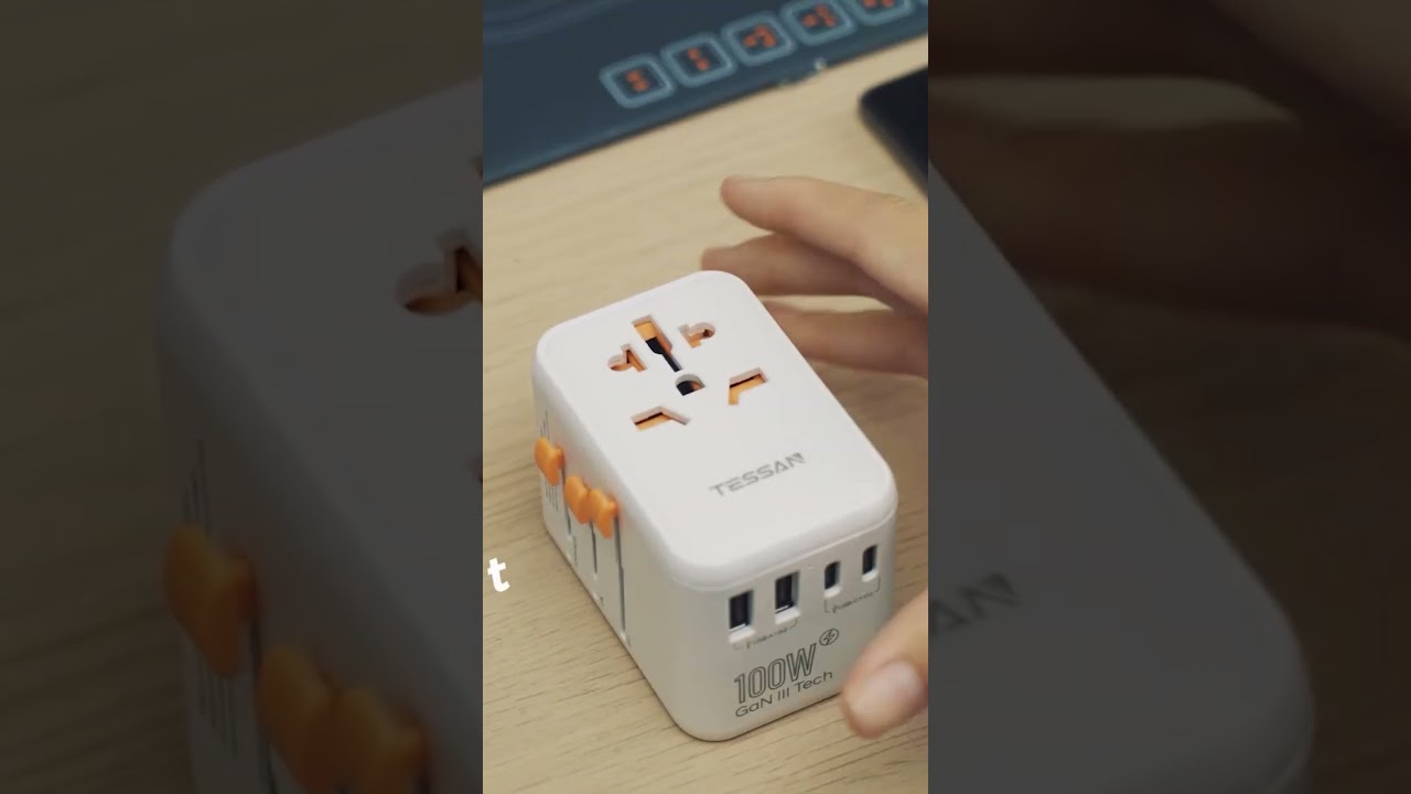 2025's Travel Adapter Showdown: Who's the King?