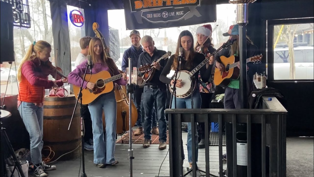 Bronwyn Keith-Hynes, The Sullivan Sisters, and the Where’s Johnny Campbell Band play Little Maggie