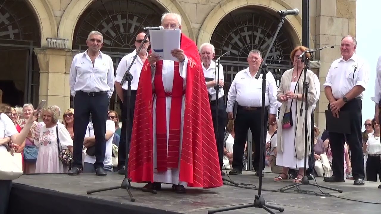 Sermón.Párroco   antes bendición Aguas San Pedro 2025