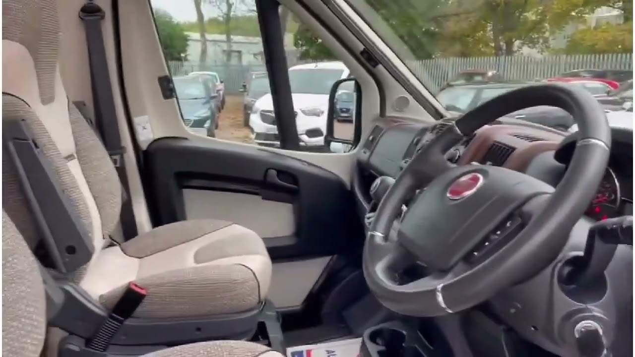 2017 17 BESSACAR HI-STYLE 496 6 BERTH