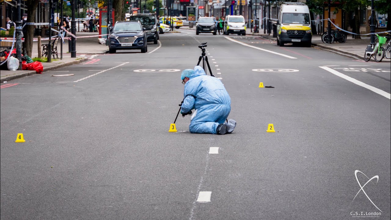 11/8/23 Shooting Incident-Male 23 Hospitalised-Gunshot Wound. Stoke Newington High St, Hackney, N16