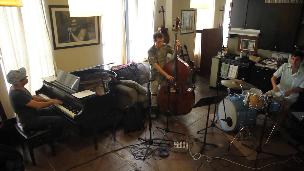 Sam Barsh Trio - Clydesdales and Castles (live in studio)