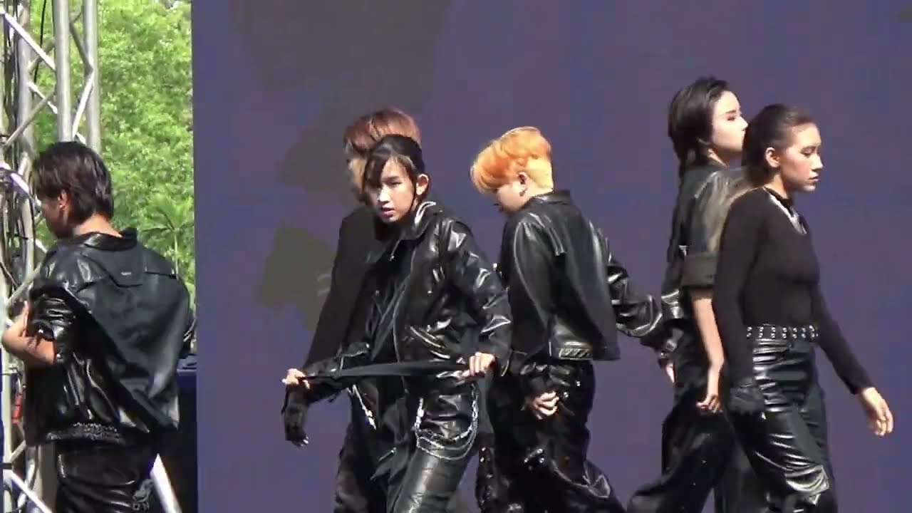 UTCC THE IDOL Team 1 covered Chains / Whiplash - UTCC DANCE CONTEST No.8  Final 14 กุมภาพันธ์ 2569