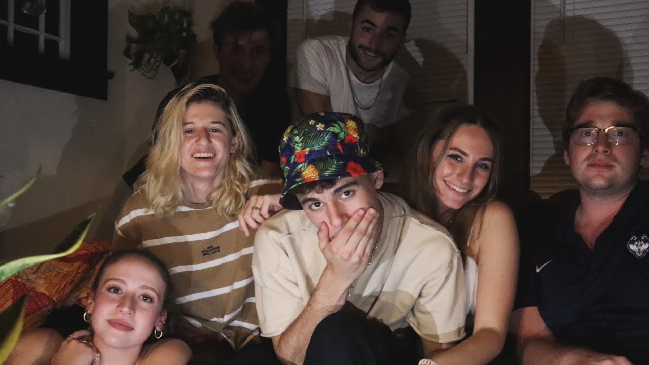 Emil - Houseparty! (Official Music Video)