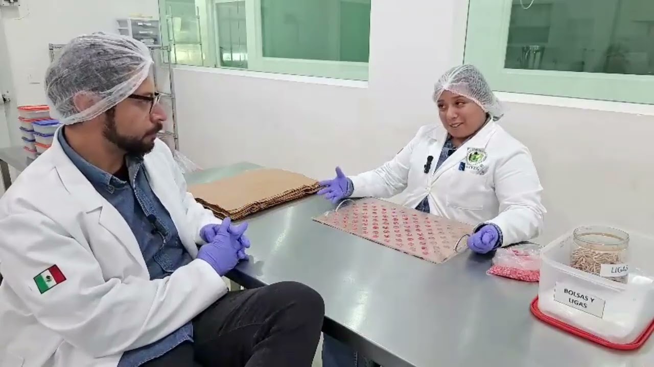 Cientifica de la semana Adri Mosqueda Laboratorios CESAVEG
