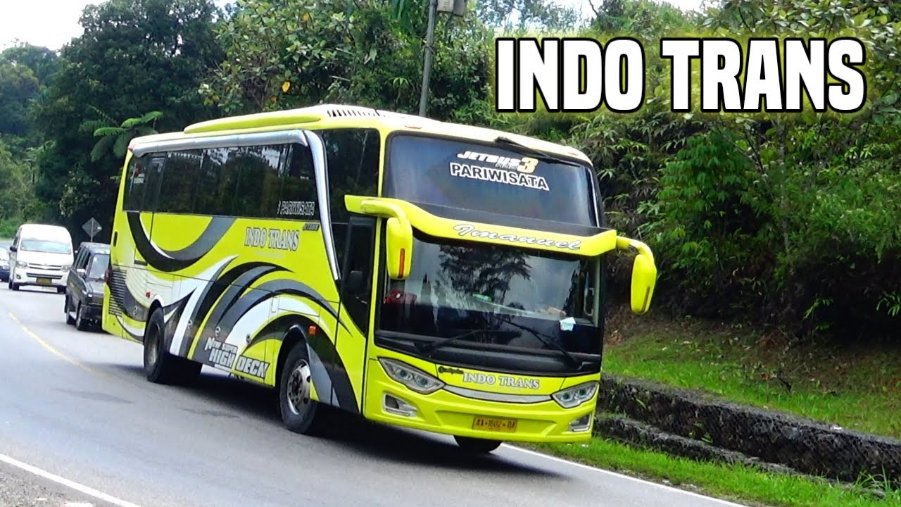 Dua Bus Indo Trans Lewati Jalur Padang Solok