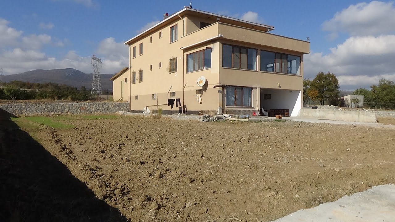 24 Dönüm Satılık Çiftlik 200 Baş Hayvan Barınak ve 3 katlı Ev