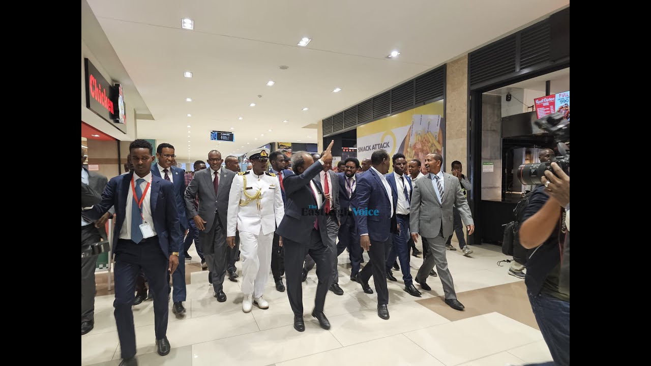 Kenyans throng BBS Mall to meet Somalia President Hassan as he bowls and interacts with them.