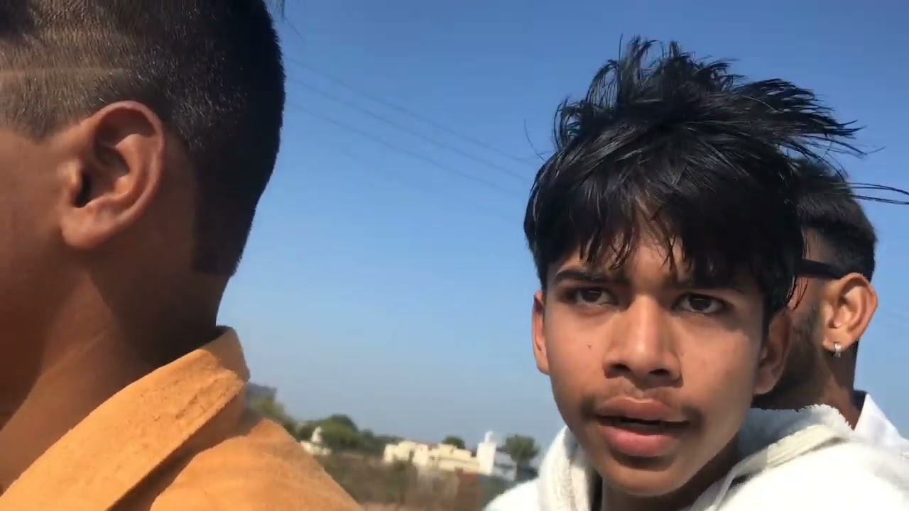 Aaj Ghumne Nikle The 🌍..#devmourya #minivlog #gwlvlog #7hills 