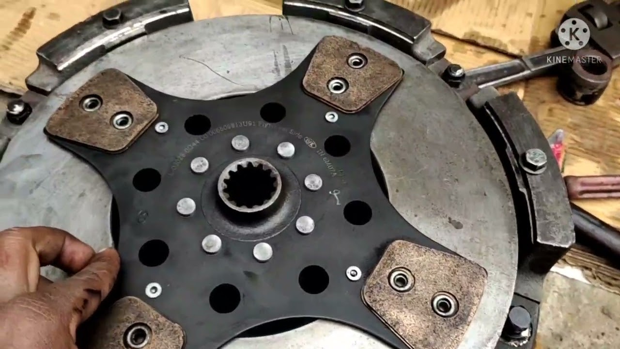 Mahendra Tractor Arjun Novo 605 Clutch Plate Repairing part 2 महिंद्रा ट्रैक्टर क्लच प्लेट रिपेयरिंग
