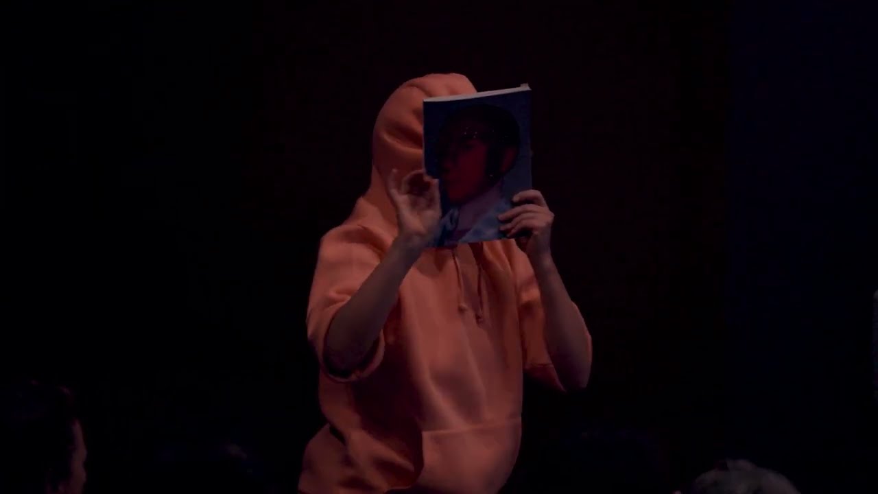 Inventaire / Langages - performer le livre - Violaine Lochu