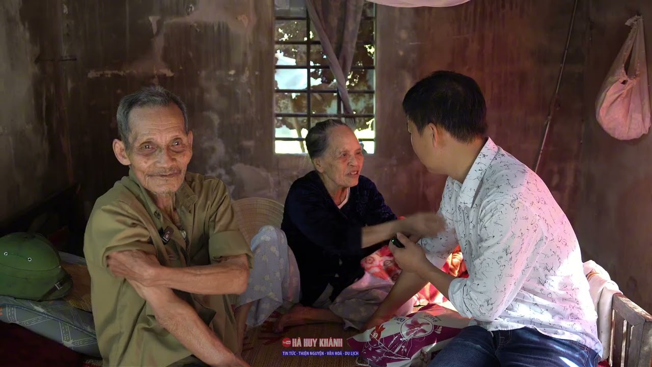 Lời tâm sự đầy xúc động của bà cụ già đã mù hai mắt trong căn nhỏ ở Quảng Trị