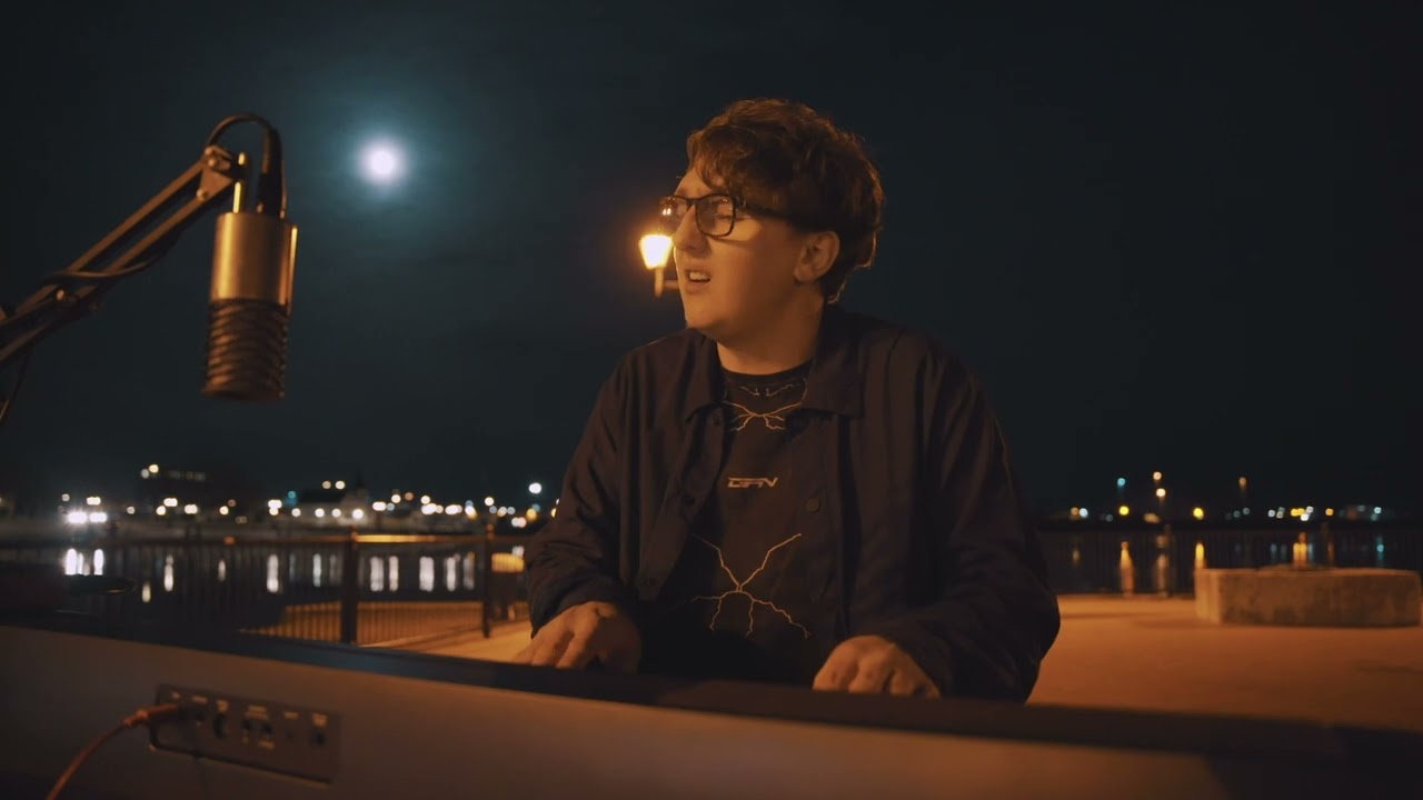 Conrad Stone - Moonlight (Acoustic)