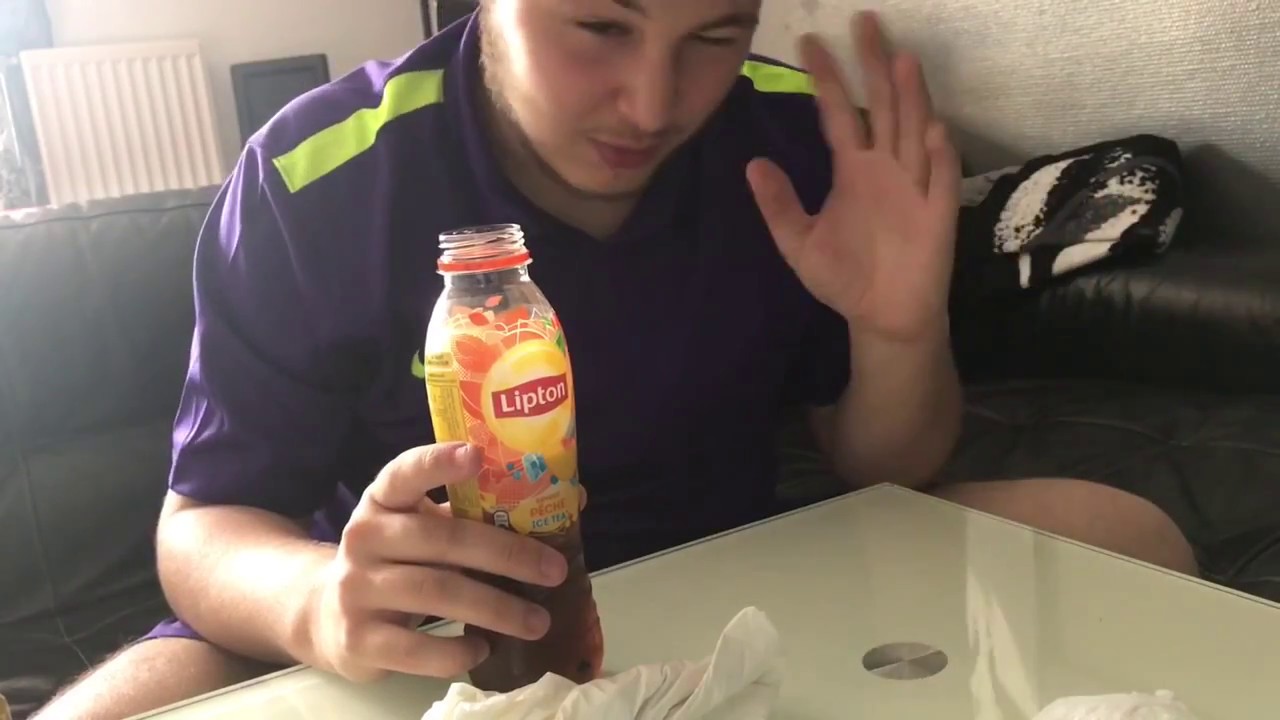 Je déguste un Kebab !!! Il ma rendu ouffff !!!