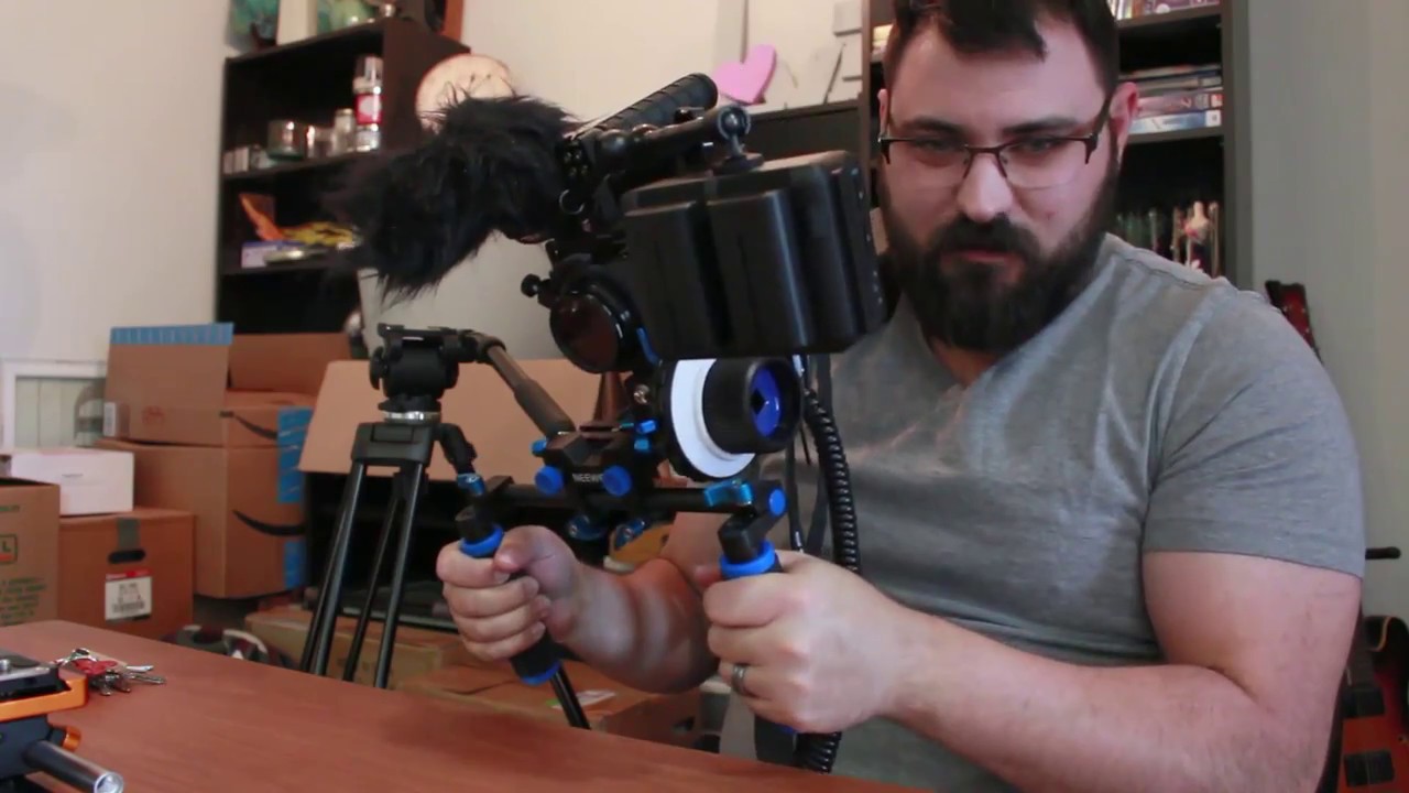 Legacy Studio Reviews -  Neewer Portable FilmMaker System Shoulder Mount
