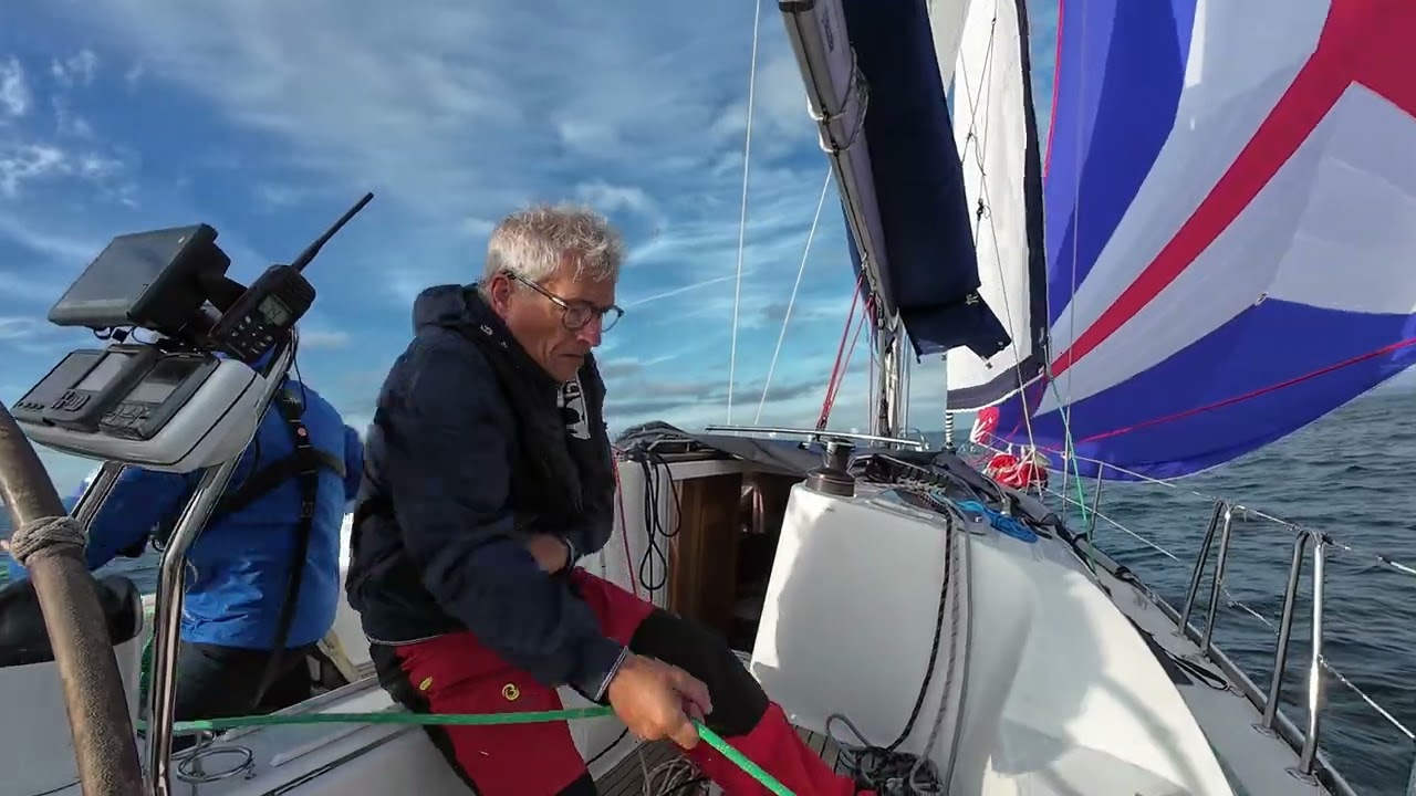 Envoi et affalage SPI asymetrique par petit temps