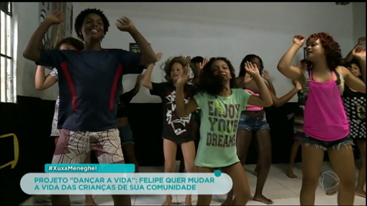Conheça o projeto social que ensina dança para crianças no Morro da Casa Branca (RJ)