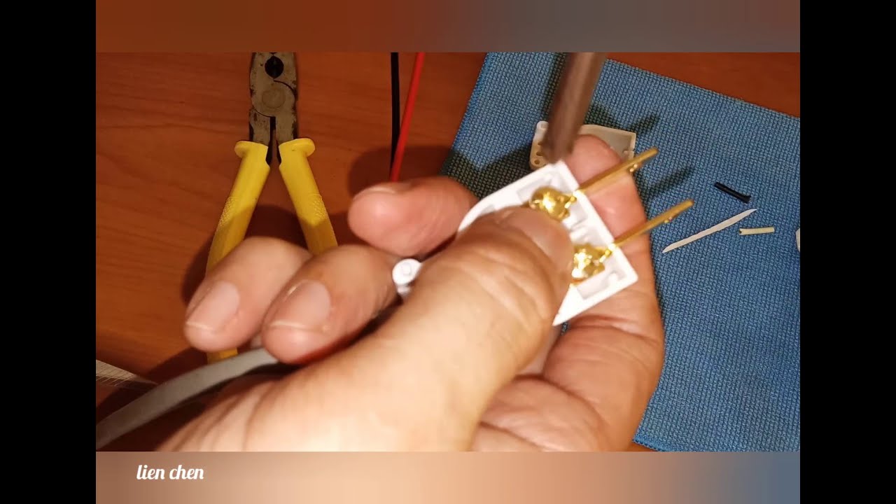 how to replace male plug on your electric fan 如何更换电风扇上的公插头