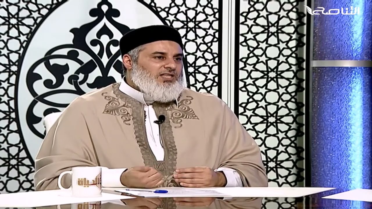 هل تصح صلاة المأموم إذا سابق الإمام؟ / الشيخ نادر العمراني رحمه الله 