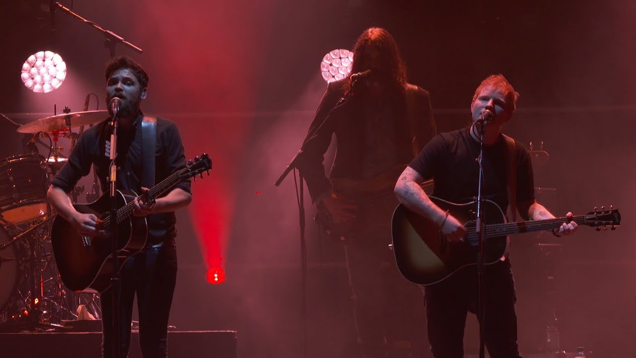 Passenger & Ed Sheeran | Heart's On Fire (Live - Ziggo Dome, Amsterdam)