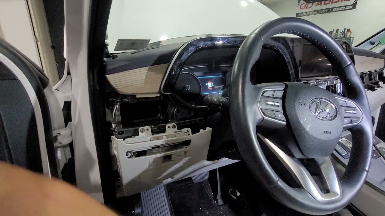2021 Hyundai Palisade SEL radio removal