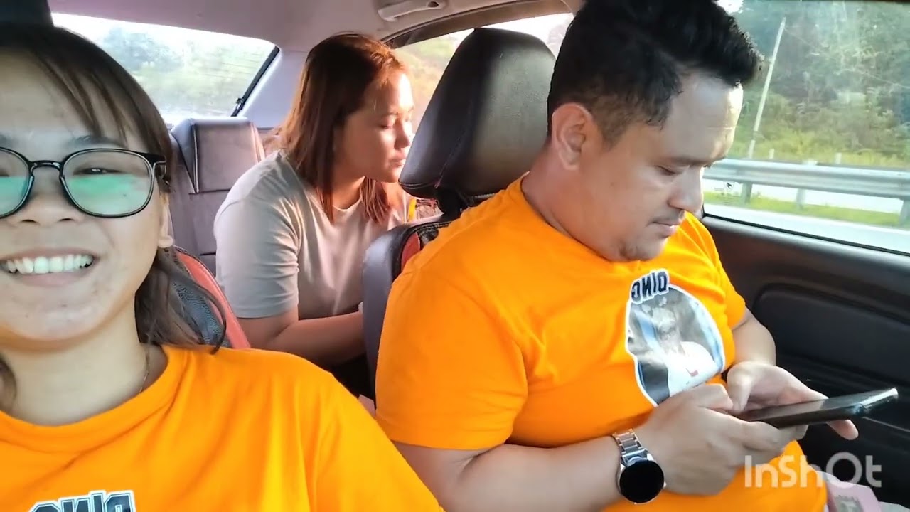 Perjalanan balik kuching part 2..tayar krta pecah