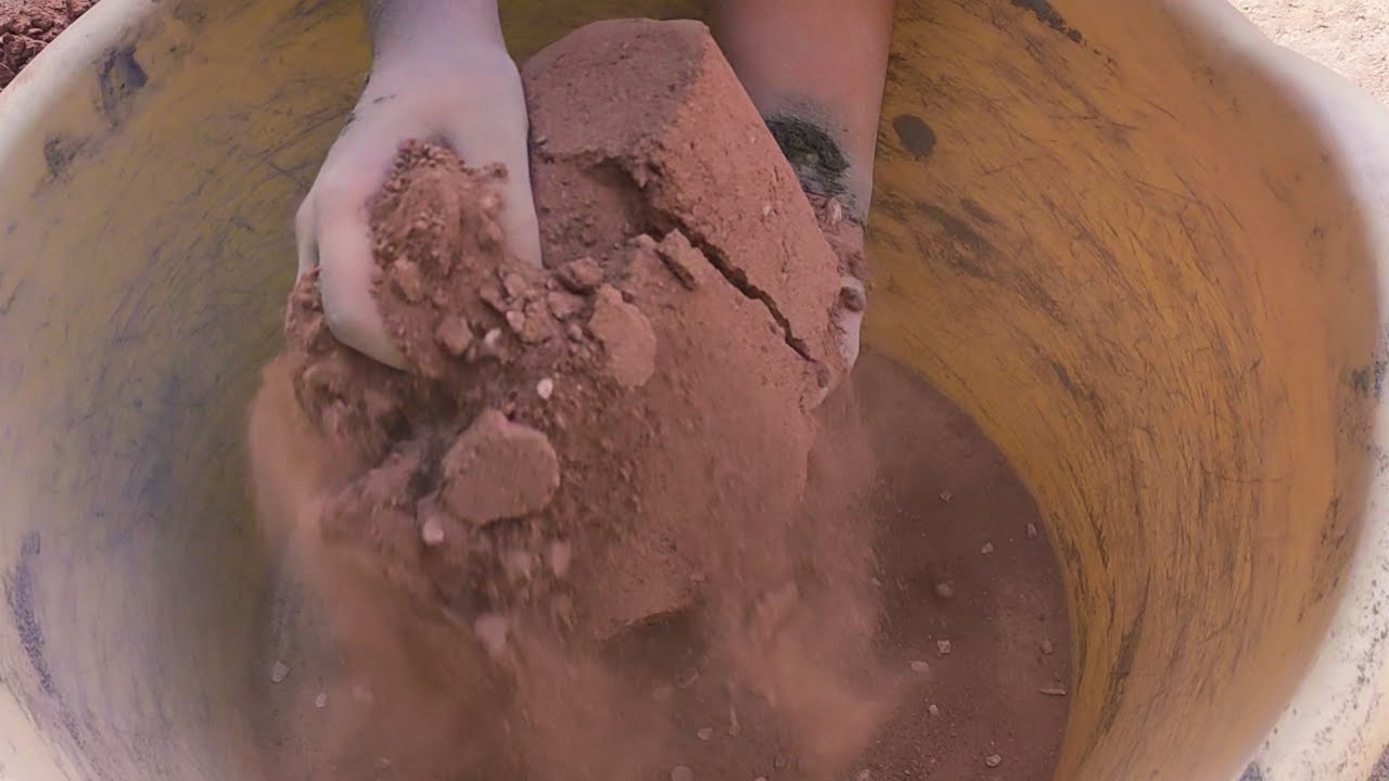 ASMR: new/creamy soft white stoney dusty red dirt wholecrush dry+water+dipping🤤💯
