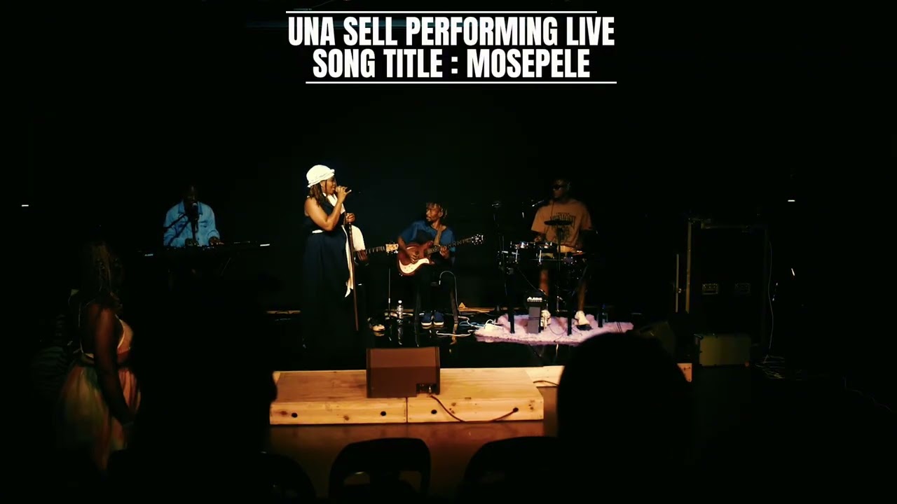 UNA SELL PERFORMING MOSEPELE LIVE AT MOLAPO THEATRE (Produced By Dlala Billions)