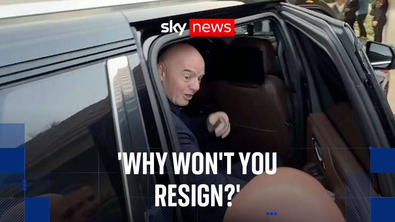 &laquo;Почему вы не уйдете в отставку?&raquo;: Инфантино уклоняется от вопросов Sky News