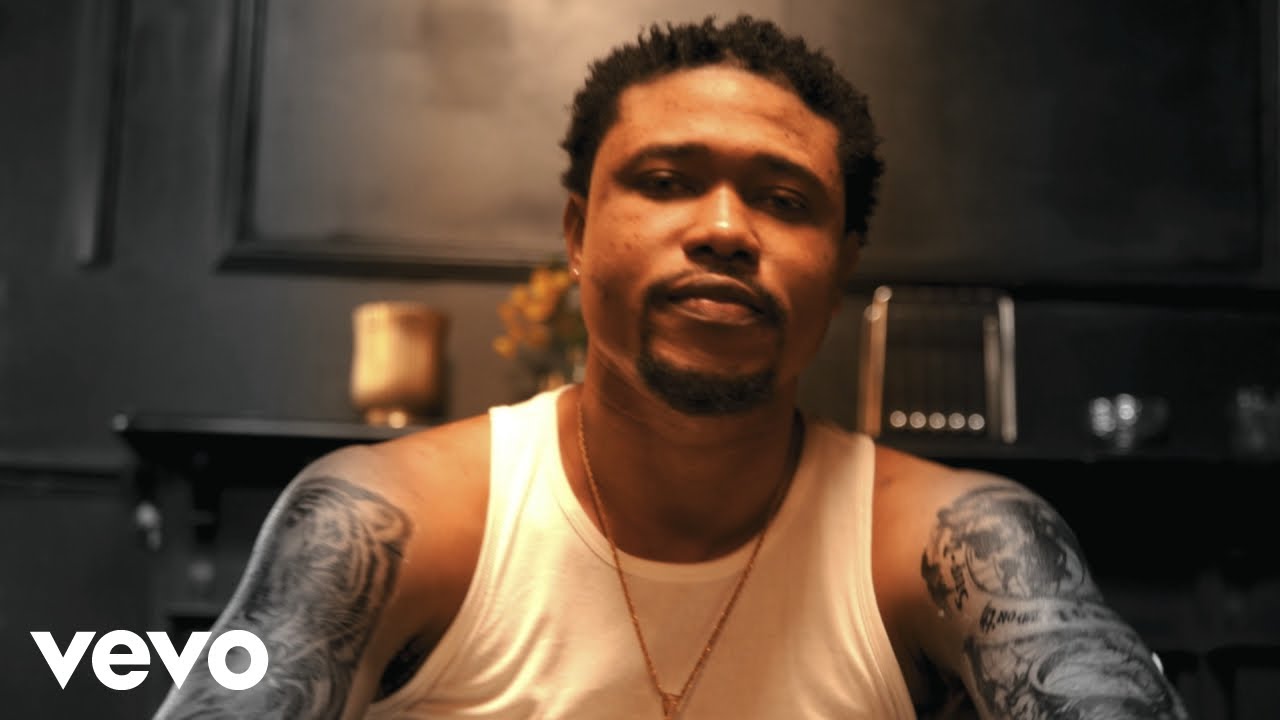 Sikka - Mhmm Hmm (music video)
