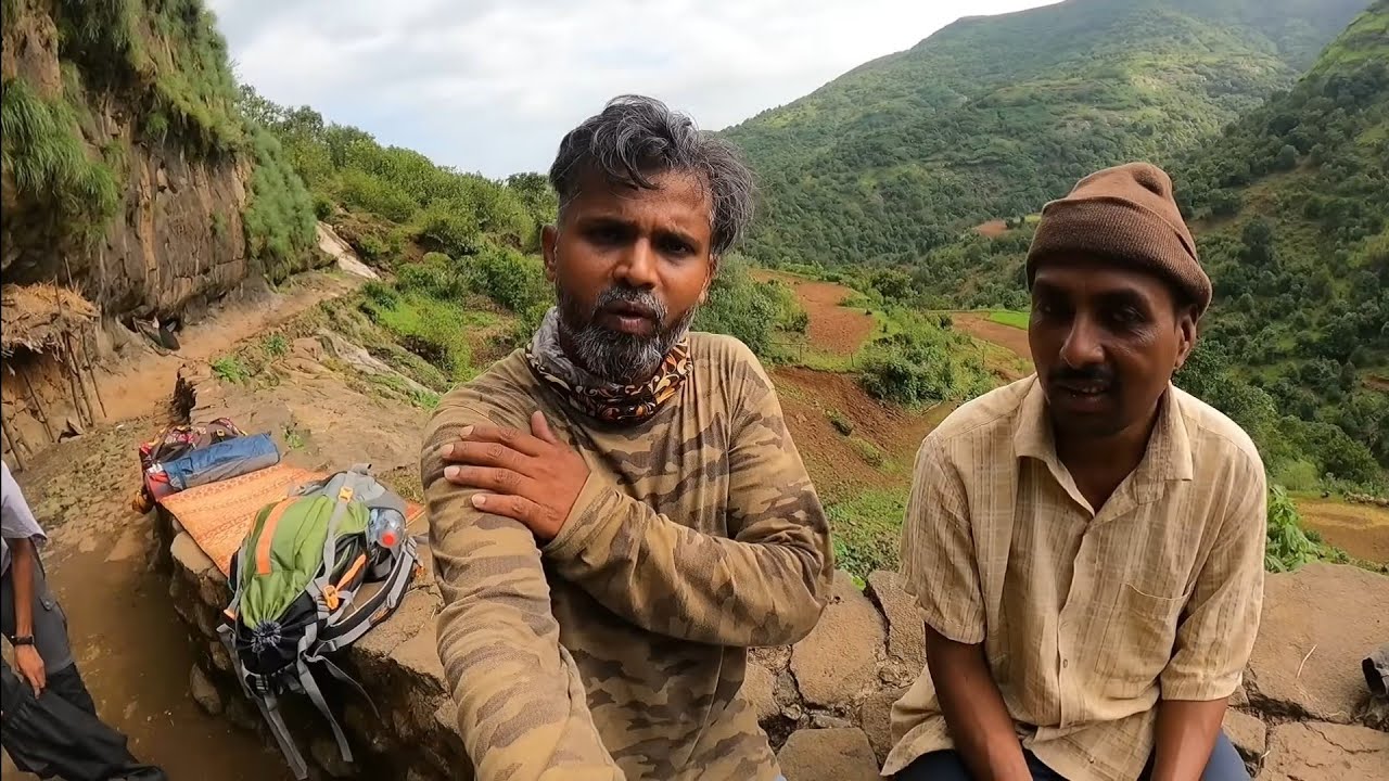बापरेस.. उन्हाळा,पावसाळा,हिवाळा,बाराही महिने हे लोक कसे राहतात ह्या अति  दुर्गम उंच डोंगरावर?फोपसंडी