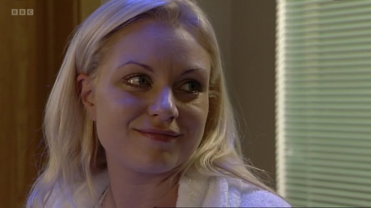 Roxy Mitchell 18th November 2008 part 1
