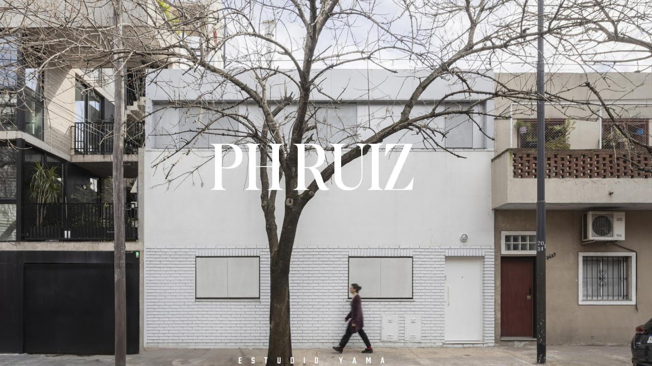 Contemporary PH House Remodeling with Adaptable Living Spaces | PH Ruiz Huidobro