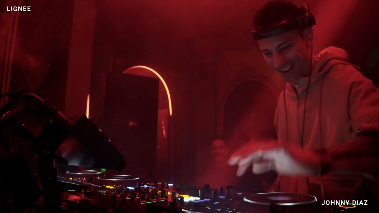 JOHNNY DIAZ  Warm Up Stefano Noferini  VUDU - LIGNEE