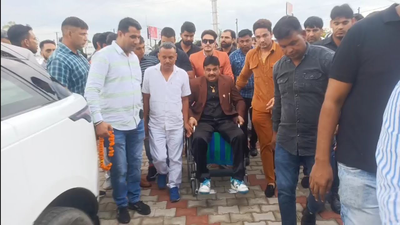 जन्मदिन पर राजेंद्र खरकिया के साथ Diler Kharkiya और Kehar Kharkiya की Star Entry || Rohit Lamba