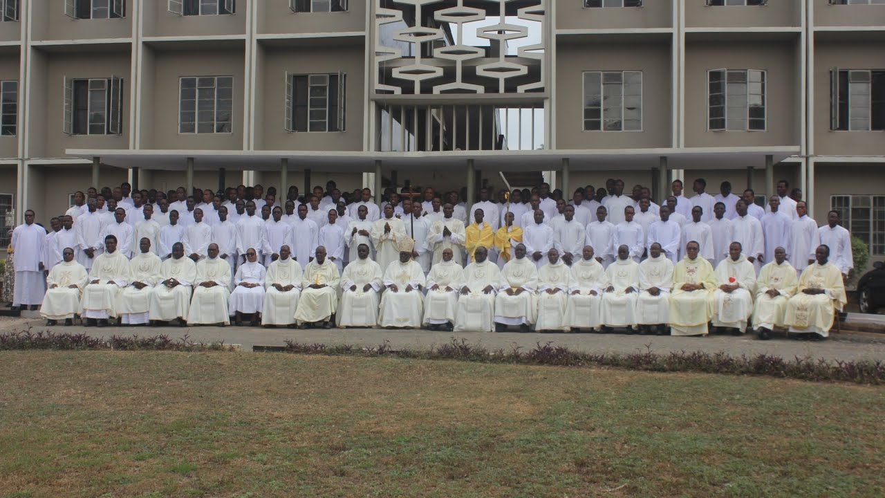 SS PETER AND PAUL MAJOR SEMINARY,BODIJA INSTALLS VERY.REV.FR. ANTHONY O. IGBEKELE AS NEW RECTOR