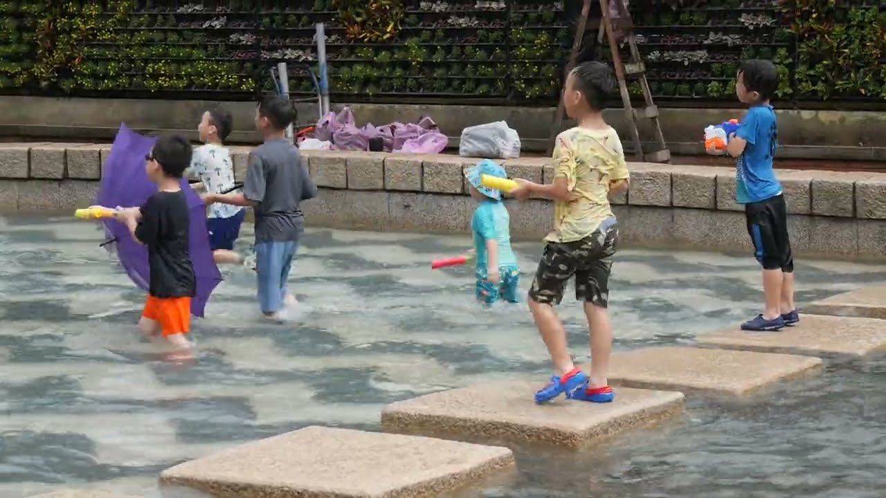 自來水打水戰 WaterGun Fighting