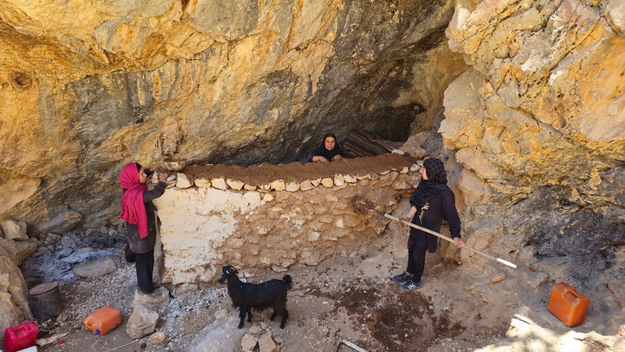 Cave life in the mountains | Reconstruction of a cave by a nomadic woman and her daughters