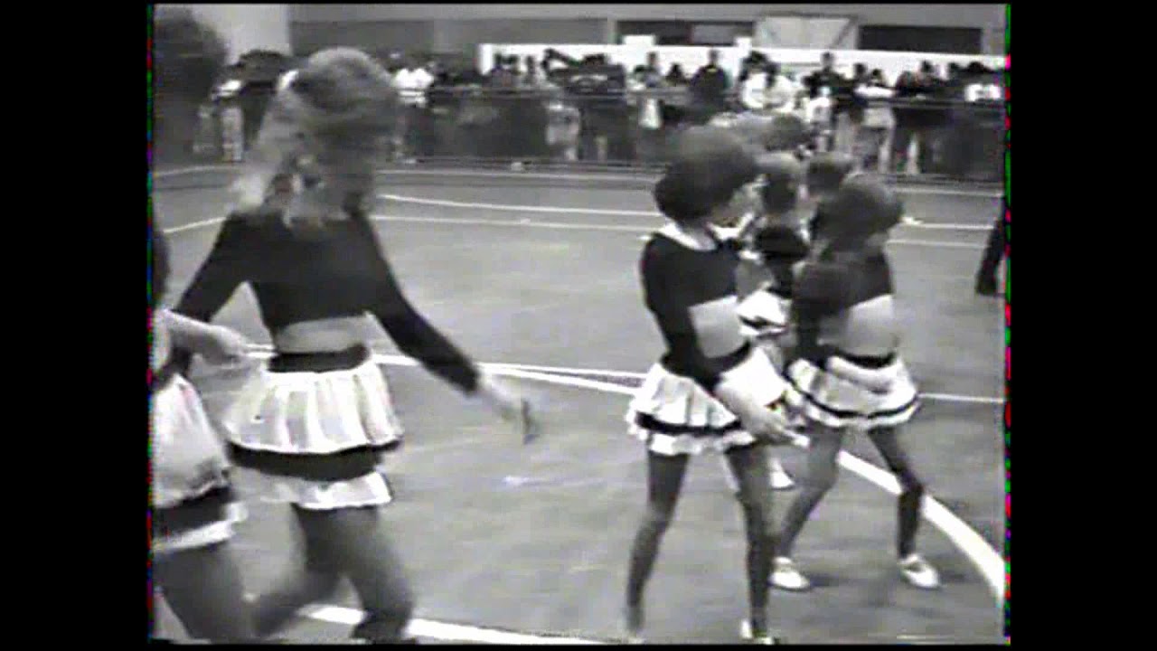 Apresentação de Balé e Lambada no Ginasio de Esportes Entre 1985 e 1995