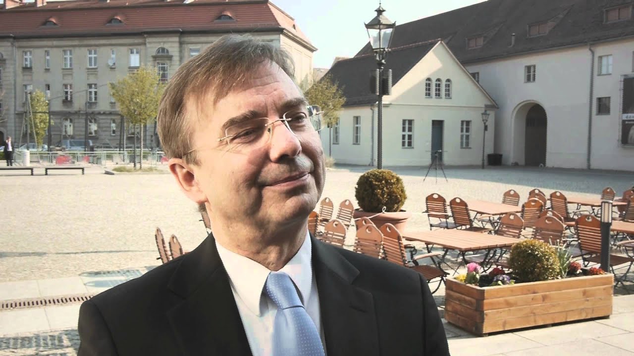 Interview Dr. Wilfried Bernhardt (Staatssekret&auml;r der Justiz und f&uuml;r Europa - SMJus)