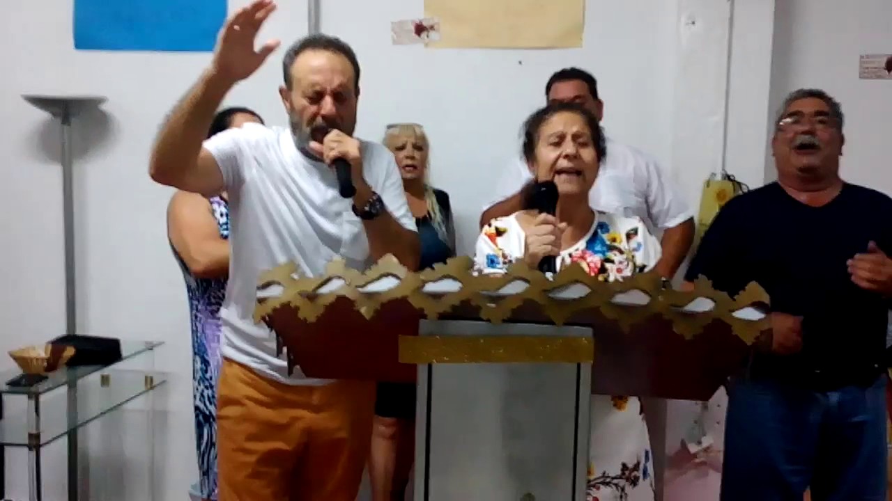 Nueva vida. Ancianos de elda madre