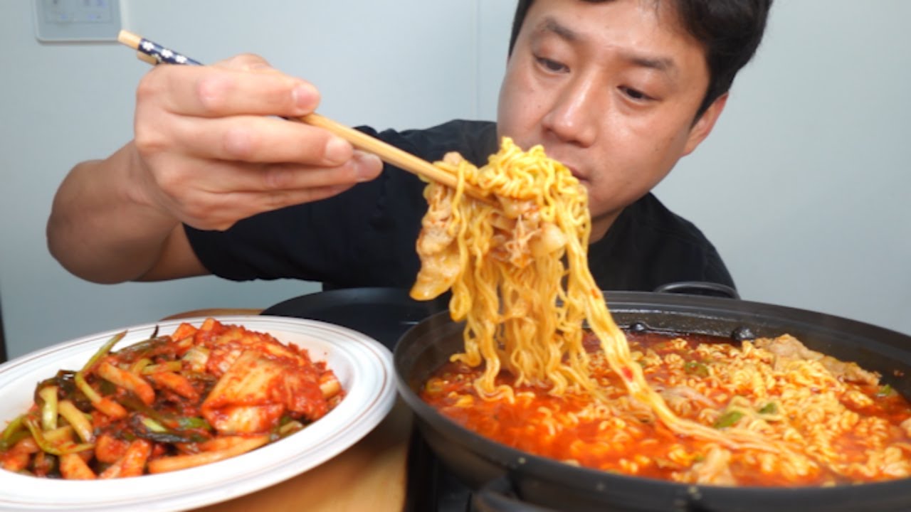 삼겹살 지글지글🫦얼큰하게 라면끊여먹기(ramen mukbang)1080p60