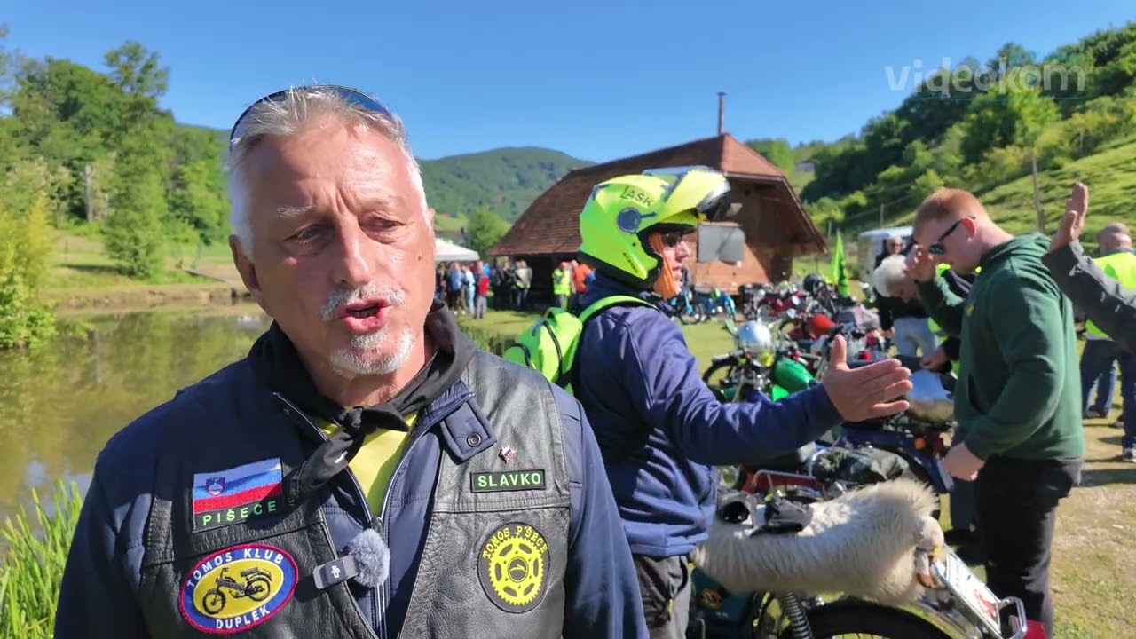 Srečanje ljubiteljev Tomos v Pi&scaron;ecah