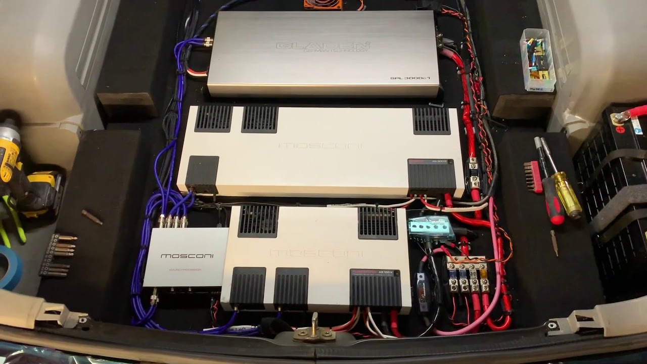 Strip out and new audio system re-build in Chrysler 300C - Mosconi, Gladen, Audible Physics