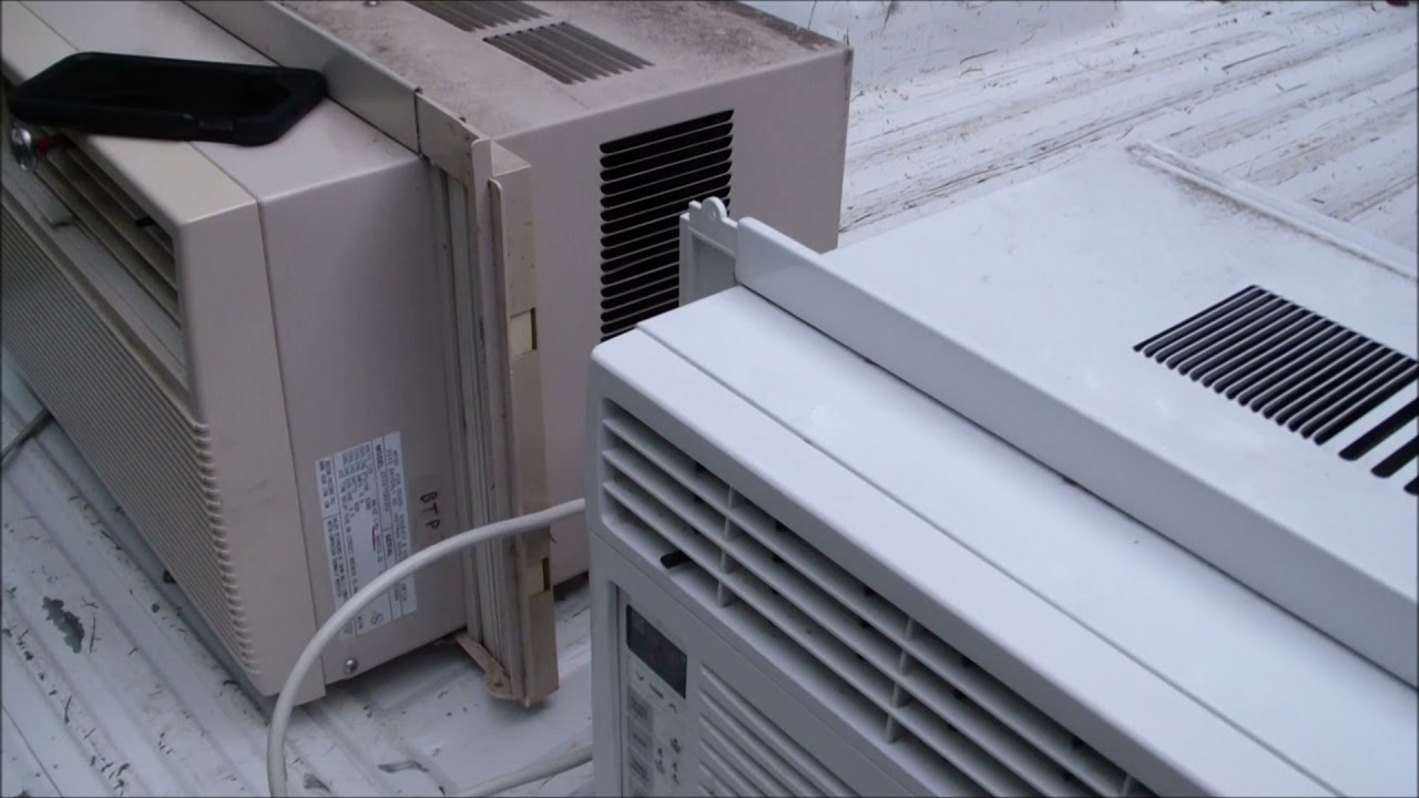 Comparing a modern window AC to an (almost) vintage one.