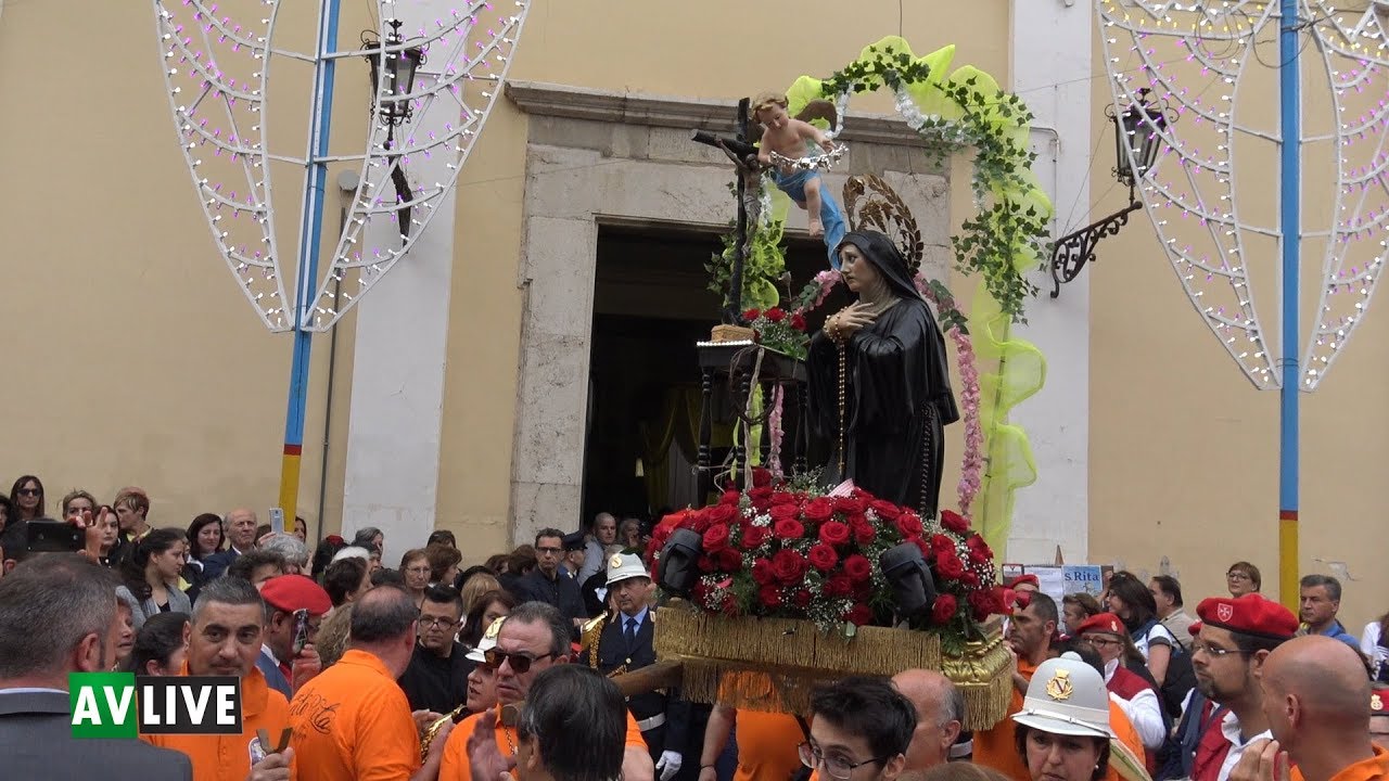 La processione di Santa Rita ad Avellino